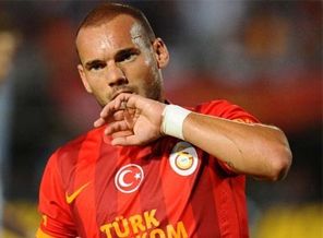 Prandelli'den şaşırtan Sneijder kararı!