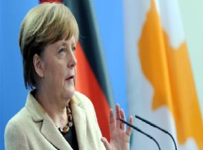 Merkel'den flaş dinleme açıklaması!