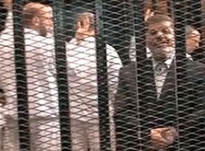 Mursi tekrar hakim karşısında