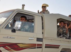 İran askerlerinden peşmergeye destek