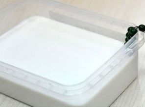 Sütü yoğurt yerine taşla mayalamayı başardı