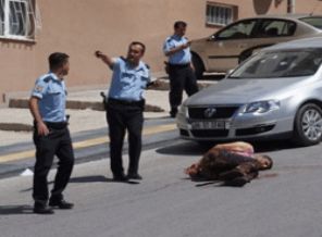 Ankara'da çatışma: 1 ölü, 3'ü polis 4 yaralı