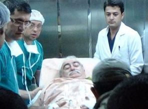 Kars'ta ünlü Prof'a silahlı saldırı