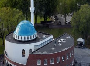 Nefret söyleminde bulunan imamlara vize yok