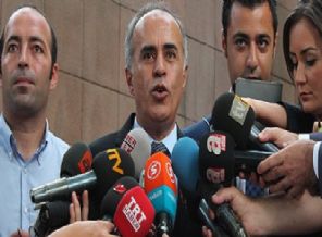 Gül'ün basın başdanışmanı istifa etti