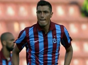 Oscar Cardozo karakolluk oldu!
