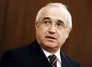 Cemil Çiçek hakkında suç duyurusu!