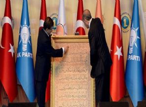 Davutoğlu'ndan Erdoğan'a çok özel tablo