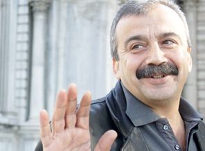 Esprileriyle Erdoğan çiftini güldürdü