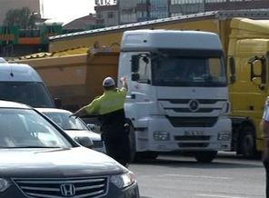 İstanbul’da araçlara “egzoz gazı” denetimi