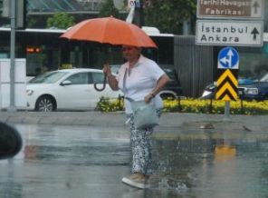 Meteorolojiden kuvvetli yağış uyarısı