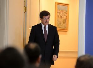 Doğu Türkistanlılar da Davutoğlu bayramı