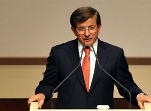 Davutoğlu'ndan A takımına 'hocam' ricası