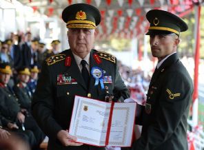 Özel'den millete TSK mesajı