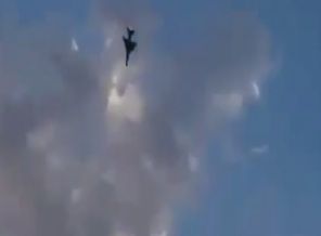 Askeri jet böyle çakıldı