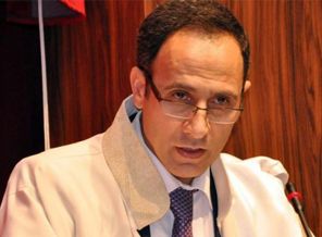 Fırat Üniversitesi Rektörü'ne bıçaklı saldırı