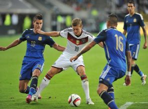 Arjantin rövanşı aldı