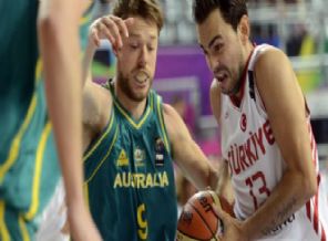 12 Dev Adam çeyrek finalde