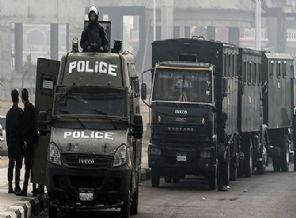 Mısır'da 5 darbe karşıtına hapis cezası verildi