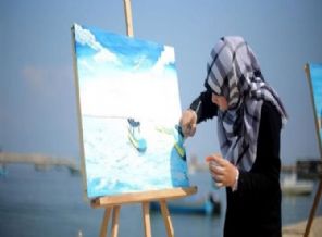 Resim çizerek katliamı unutmaya çalışıyorlar