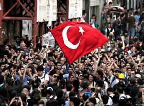 Türklerin ülkeye güveni azalıyor