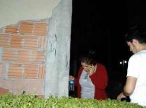 4 katlı binada çökme tehlikesi