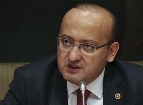 Akdoğan: İnternet yasası çıkacak