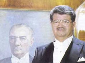 Özal'ın ölümünde iki isim şüpheli bulundu