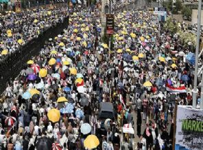 Yemen'de yüzlerce kişi birlik ve istikrar mesajı verdi