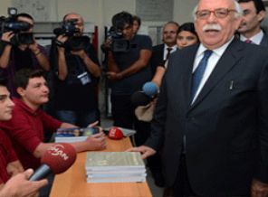 Bakandan okullarda ibadethane açıklaması