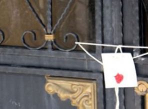 DBP İl Başkanı Kürtçe okulun mühürünü söktü