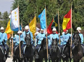 Suvari birliği basının karşısına çıktı