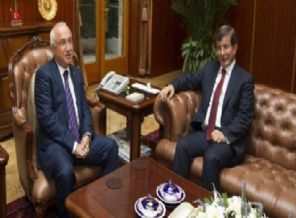 Çiçek ve Davutoğlu bir araya geldi