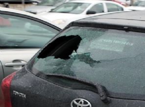 İstanbul'da gökten taş yağdı