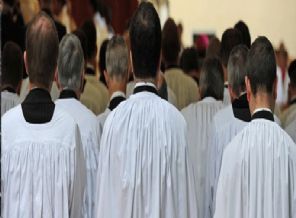 Avrupa'da din derslerinde kiliseler söz sahibi