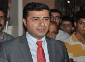 Demirtaş'tan Türk ve Kürt gençlere savaş çağrısı