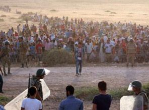 IŞİD'den kaçan Suriyeliler bugün de sınıra yığıldı