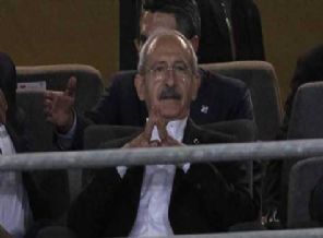Kılıçdaroğlu maç izledi