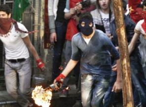 Iğdır'da molotoflu saldırı