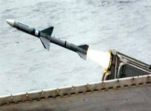 İsrail Suriye uçağını vurdu