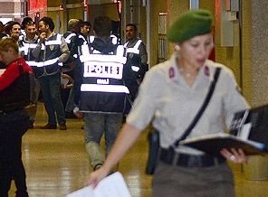 3 polise tutuklama istemi!