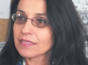 Ayşe Hür: Allah istese kızları örtülü yaratırdı