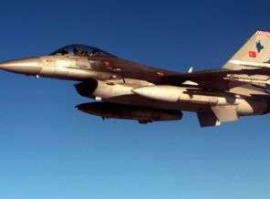 Çukurca'da uçak hareketliliği