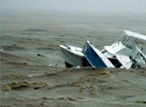 Paraguay'da tekne battı: 15 kayıp