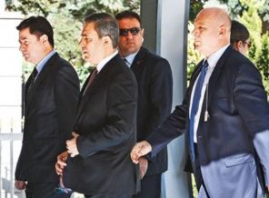 Başbakanlık'ta üçlü toplantı