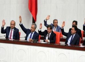 Hükümet karnesinde yıldızı parlayan isim