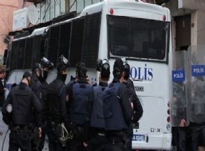 Nusaybin'de izinsiz gösteriye polis müdahalesi