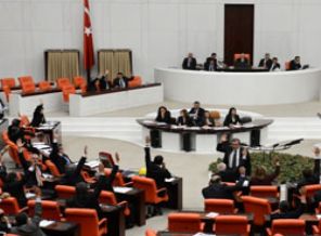 Meclis'te ilk iş tezkere