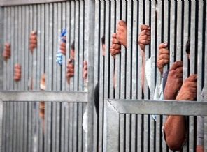 Mısır'da karşıtlara ceza!