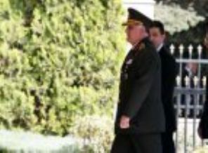 Suriye sınırını geçenler 'çay içip geliyor'